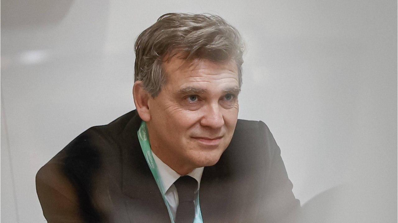GALA VIDEO - Arnaud Montebourg : ses « mots très durs en privé " contre Anne Hidalgo (1)