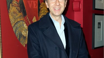 GALA VIDEO - Stéphane Bern tenté par la politique ? "Je ne m’interdis pas de me présenter à des élections”