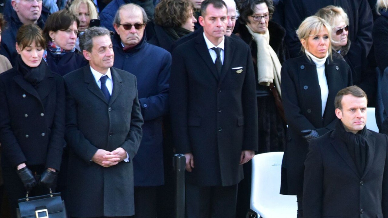 GALA VIDEO - Emmanuel et Brigitte Macron, Carla Bruni et Nicolas Sarkozy : 2 couples vraiment si proches ?
