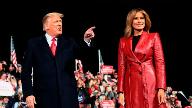 GALA VIDEO - Melania Trump vilipendée à Noël : Donald Trump n’a toujours pas digéré...