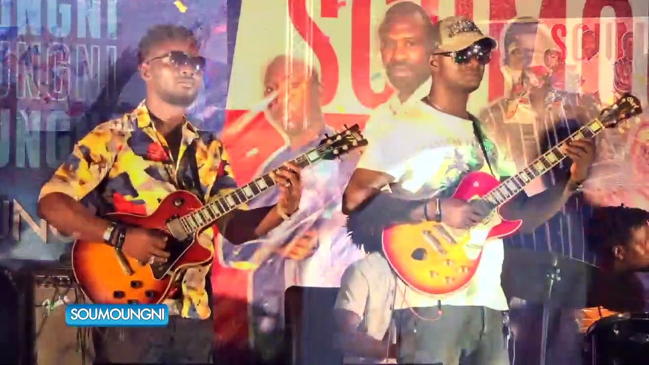 SOUMOUNGNI CONCERT 1  MAR  11 01 22-