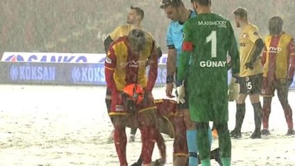 Yarın kaldığı yerden devam! Gaziantep-Yeni Malatya maçı yoğun kar yağışı nedeniyle ertelendi