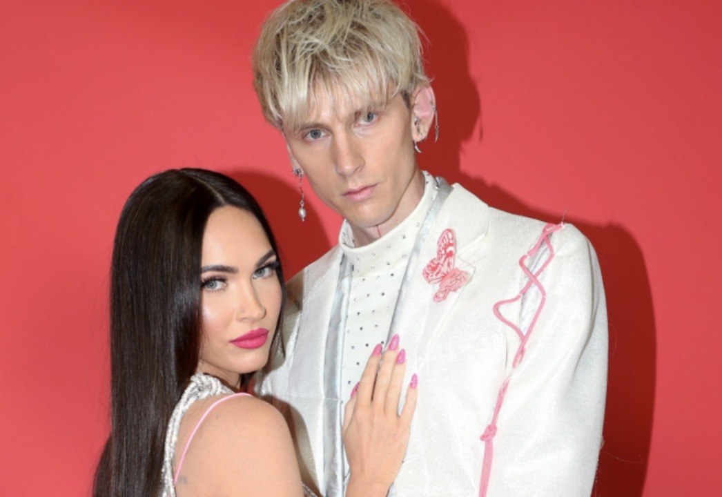 Megan Fox and Machine Gun Kelly Took a Bath Wearing Nothing But Matching Toe Nail Polish