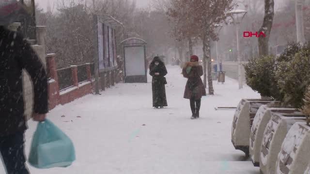 ELAZIĞ'DA OKULLARA KAR TATİLİ