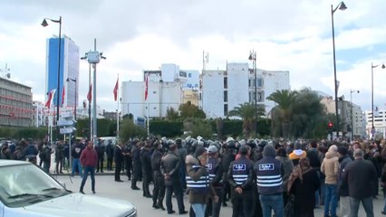 حتجاجا على اعتداءات قوات الأمن على المتظاهرين..منظممات حقوقية تطالب الرئيس سعيد بالاعتذار والتحقيق