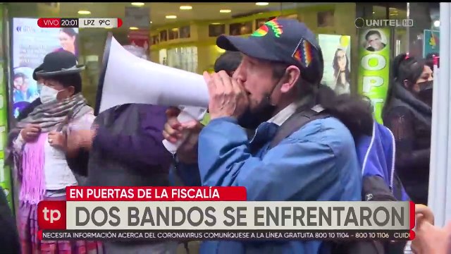 La Paz: Reportan peleas e insultos entre bandos que apoyan a Revilla y Vera en puertas de la Fiscalía