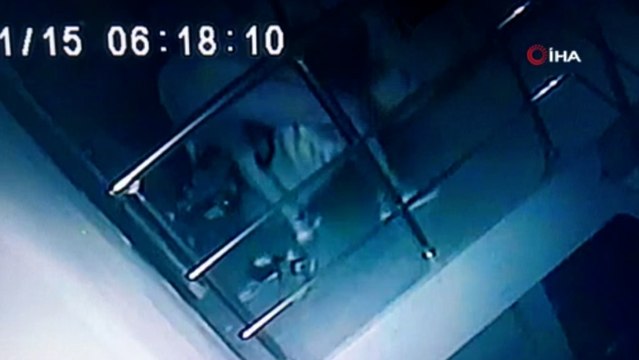 Önce çaldı sonra not bırakıp kaçtı