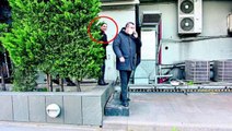 Lüks bir mekanda yemek yiyen Hülya Avşar, görüntülenmemek için arka kapıdan kaçmaya çalıştı