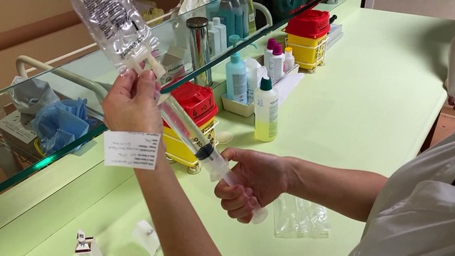 Gyorsan terjed aaz omikron, reagálásra késztetve az európai kormányokat