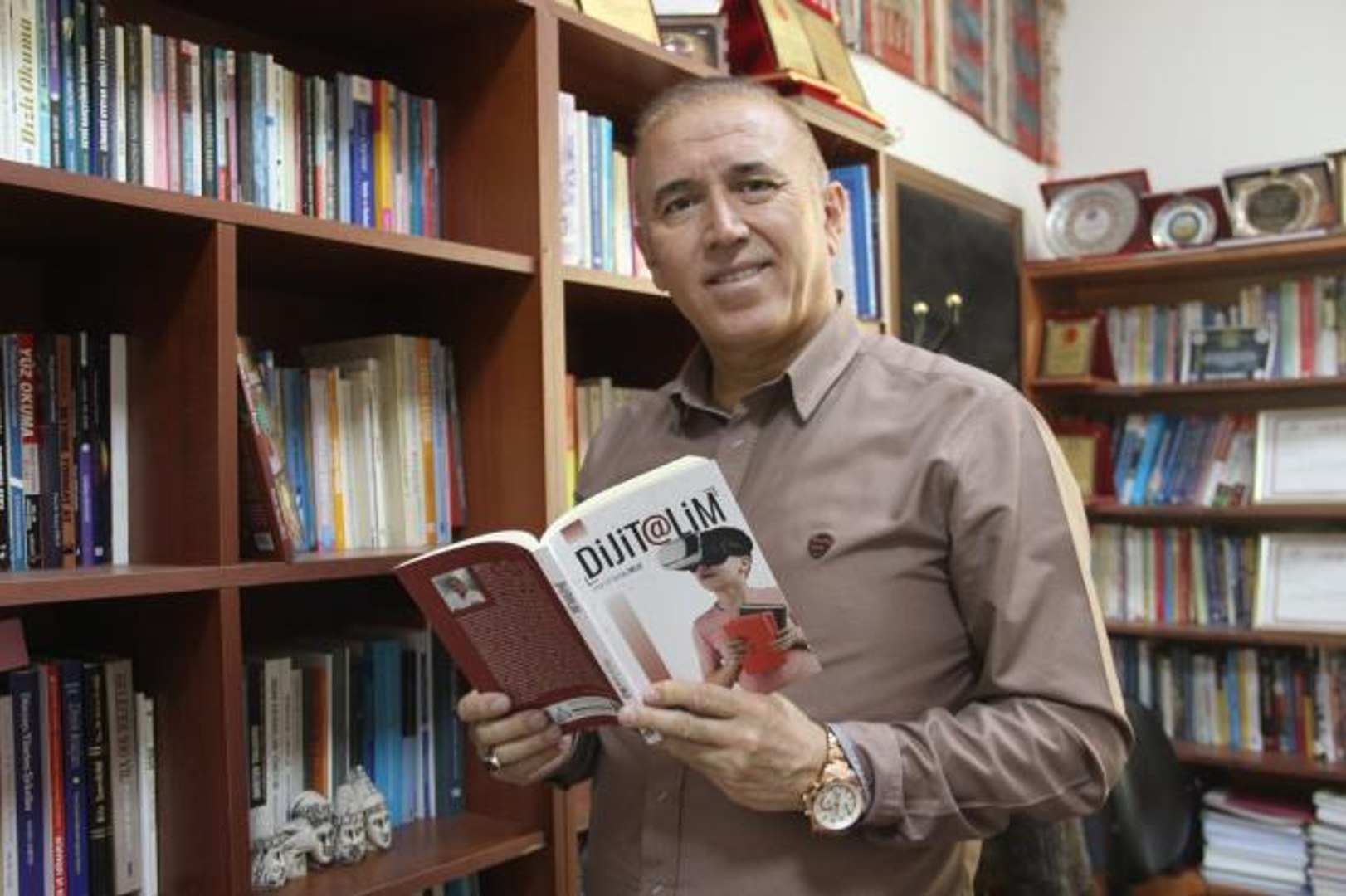 ⁣Dünyada mutluluğu bulamayanların dijital dünyası