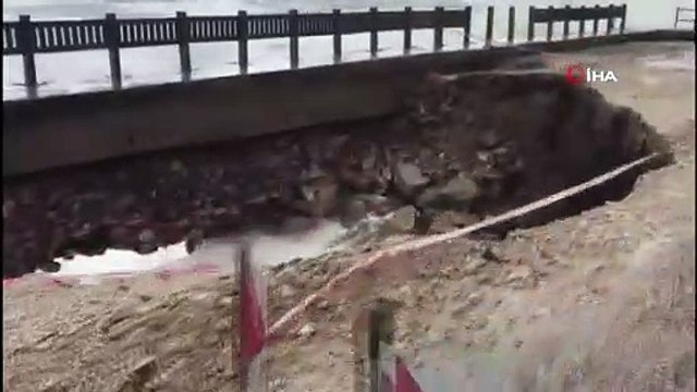 Karadeniz Sahil Yolu yine çöktü