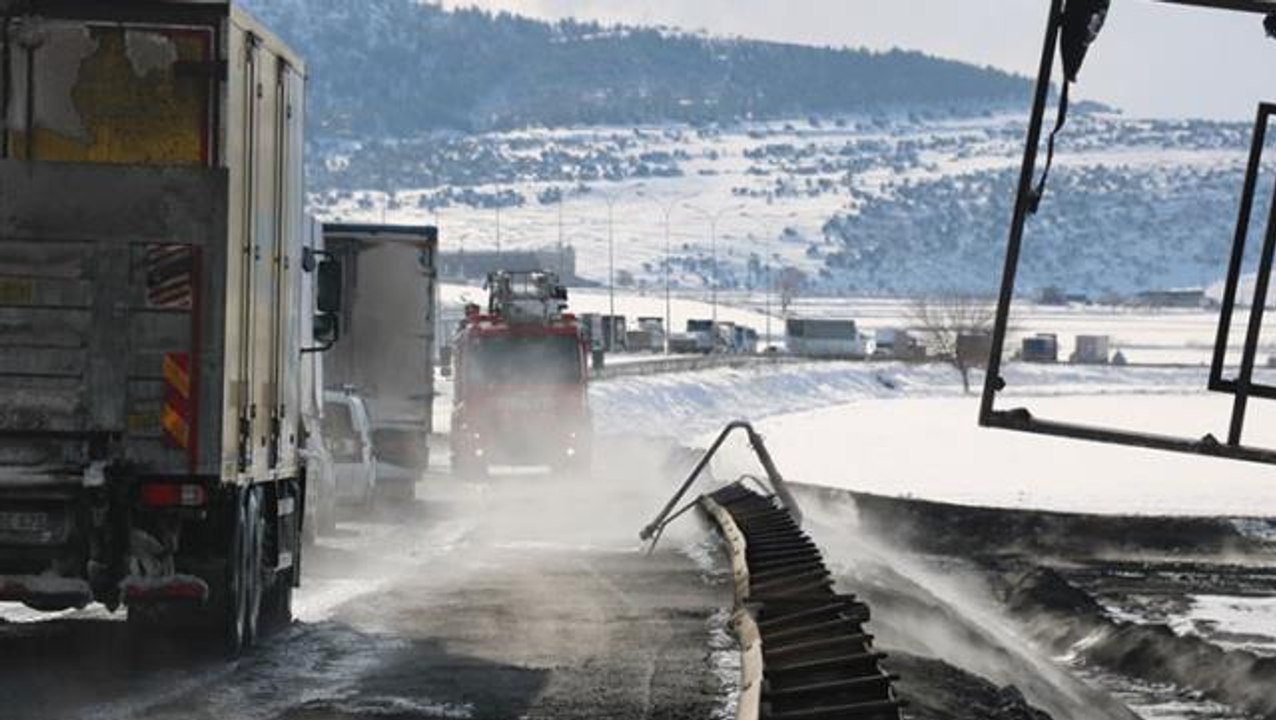 BOTAŞ petrol boru hattındaki yangın nedeniyle kesilen gaz akışı yeniden başladı