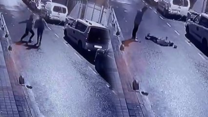 Bağcılar'da arkadaşına bayıltan yumruk attı, tutuklandı