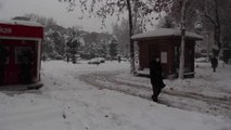 Malatya kent merkezinde kar kalınlığı 38 santimetreye ulaştı