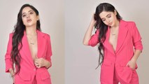 Urfi Javed ने ब्रालेस लुक में  ढाया कहर,Pink Pant Suit में देख Netizens बोले ये | FilmiBeat