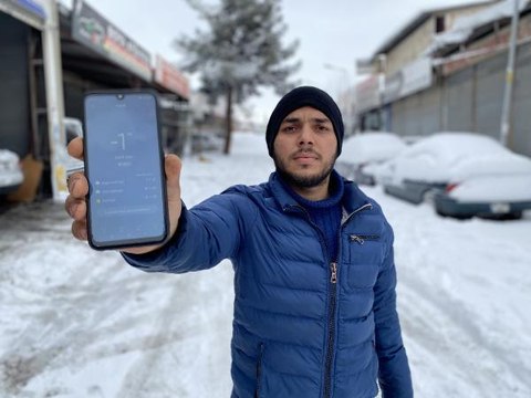 DİYARBAKIR'DA KAR KALINLIĞI 25 SANTİMİ GEÇTİ, 33 KÖY YOLU ULAŞIMA KAPANDI