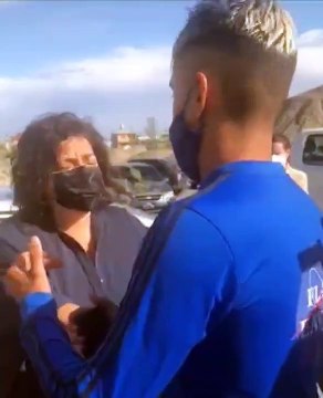 ¡Santa paciencia! El cruce de un antivacunas a Vizzotti: Vos sos preparador físico, nosotros estudiamos 20 años