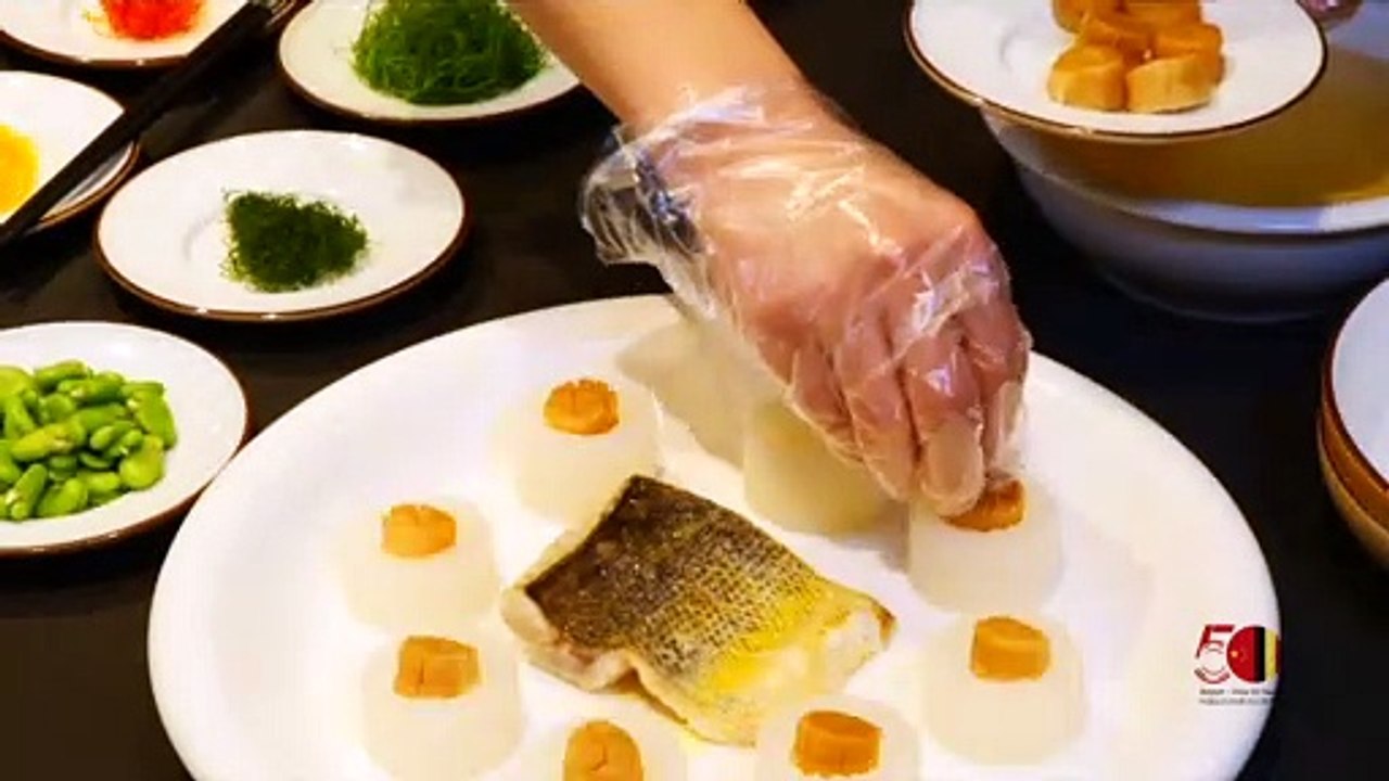 Gastronomy TOP CHEF event between Belgium and China ! (3)  Fishes, Bars