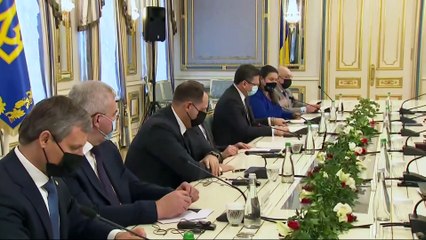 Скачать видео: Tensions Russes - Occidentaux : le chef de la diplomatie américaine vient soutenir l'Ukraine