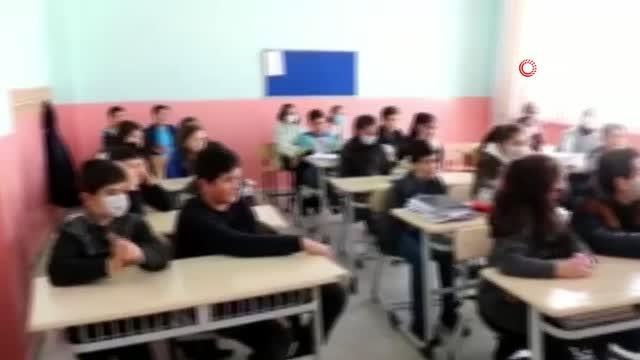 30 öğrenci jandarma tarafından Kesişme İyi ki Varsın Eren filmine götürüldü