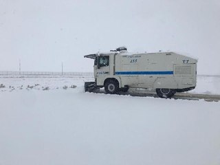 MARDİN'DE KAR TEMİZLEME ÇALIŞMALARINA TOMA'LAR DA KATILDI