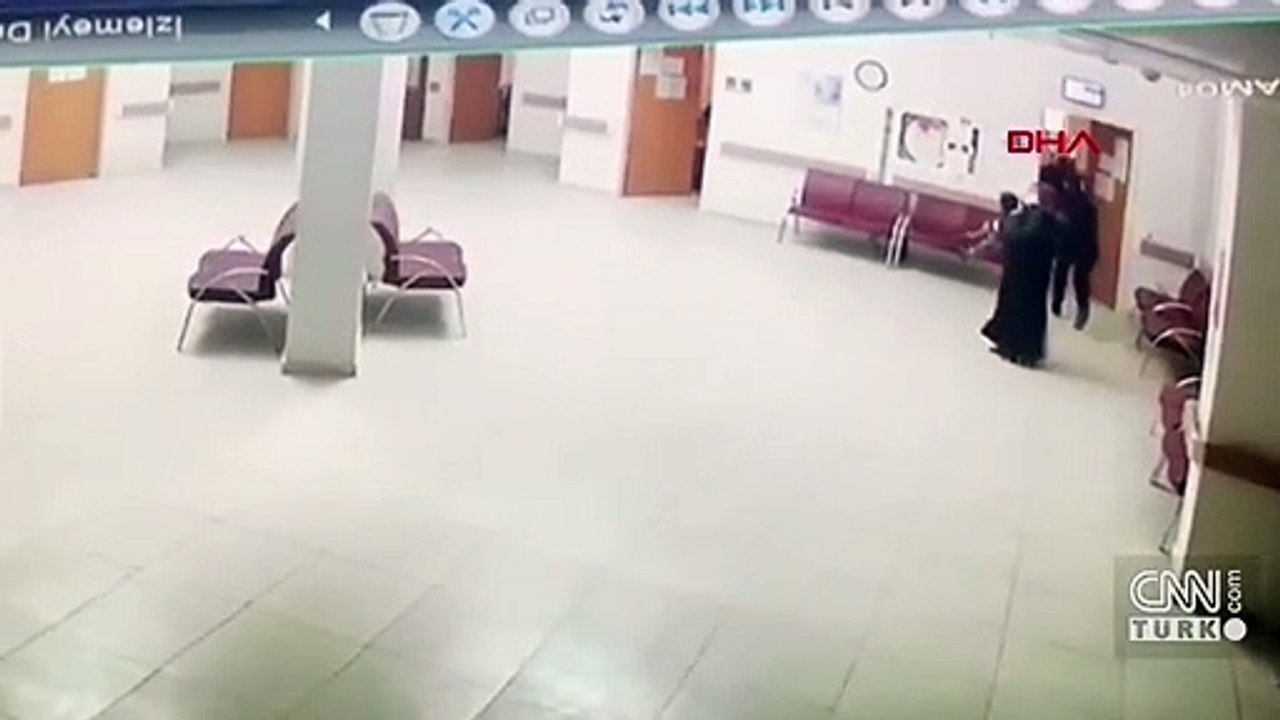 Annesine ilaç yazmayan doktora saldırdı