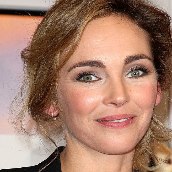 VOICI SOCIAL : "J'ai pris une balle à blanc" : Claire Keim revient sur ce tournage qui aurait pu mal tourner