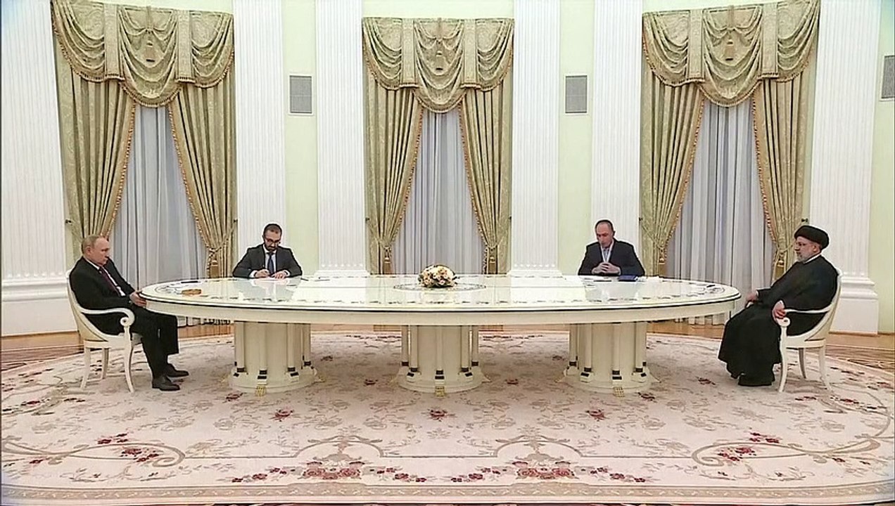 بوتين ورئيسي يشيدان بالعلاقات الثنائية مع اشتداد الضغط في الملف النووي