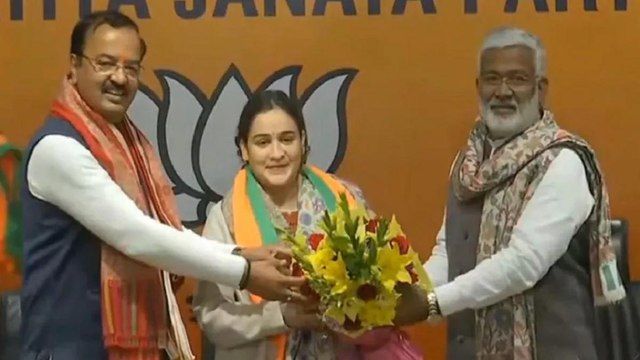 Debate: Why did Aparna Yadav join BJP ahead of UP polls?