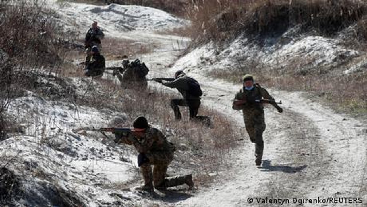 Reservisten in der Ukraine trainieren für den Ernstfall