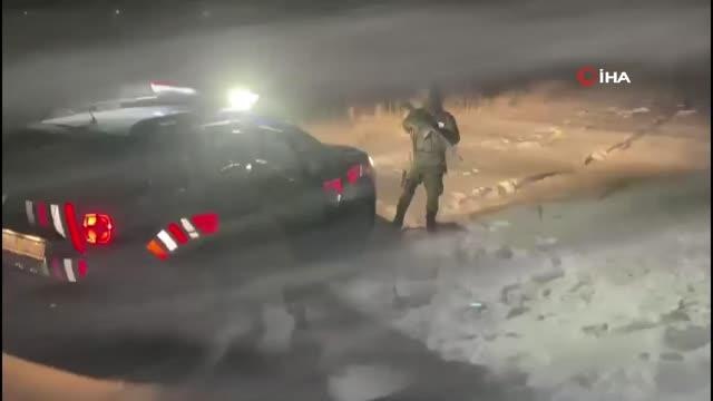 Son dakika: Elazığ'da jandarma ekipleri yolda mahsur kalan 5 vatandaşın imdadına yetişti