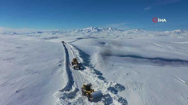 Eksi 30 derecede karla mücadele çalışması