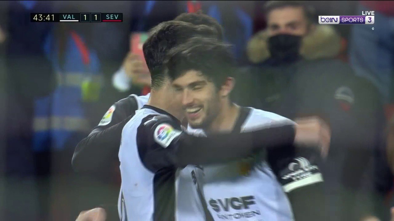 Valencia v Sevilla
