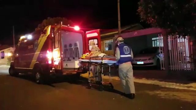 Idoso sofre desmaio e contusão em crânio em residência no Santa Felicidade
