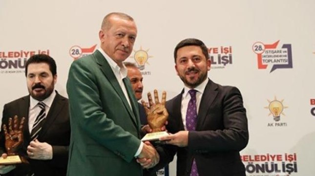 Rasim Arı, belediye başkanlığından sonra AK Parti'den de istifa etti! Yeni durağı İYİ Parti olacak