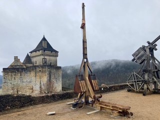 Un couillard au château de Castelnaud