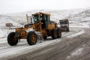 Erzincan'da kar ve tipiden 339 köy yolu ulaşıma kapandı