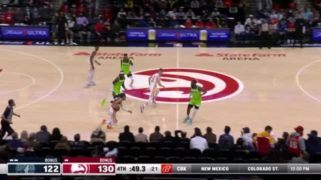 Trae Young's sensational nutmeg in Hawks win