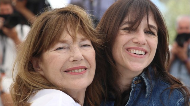 VOICI - « Les soins intensifs je connais par cœur : Jane Birkin lève le voile sur ses problèmes de santé