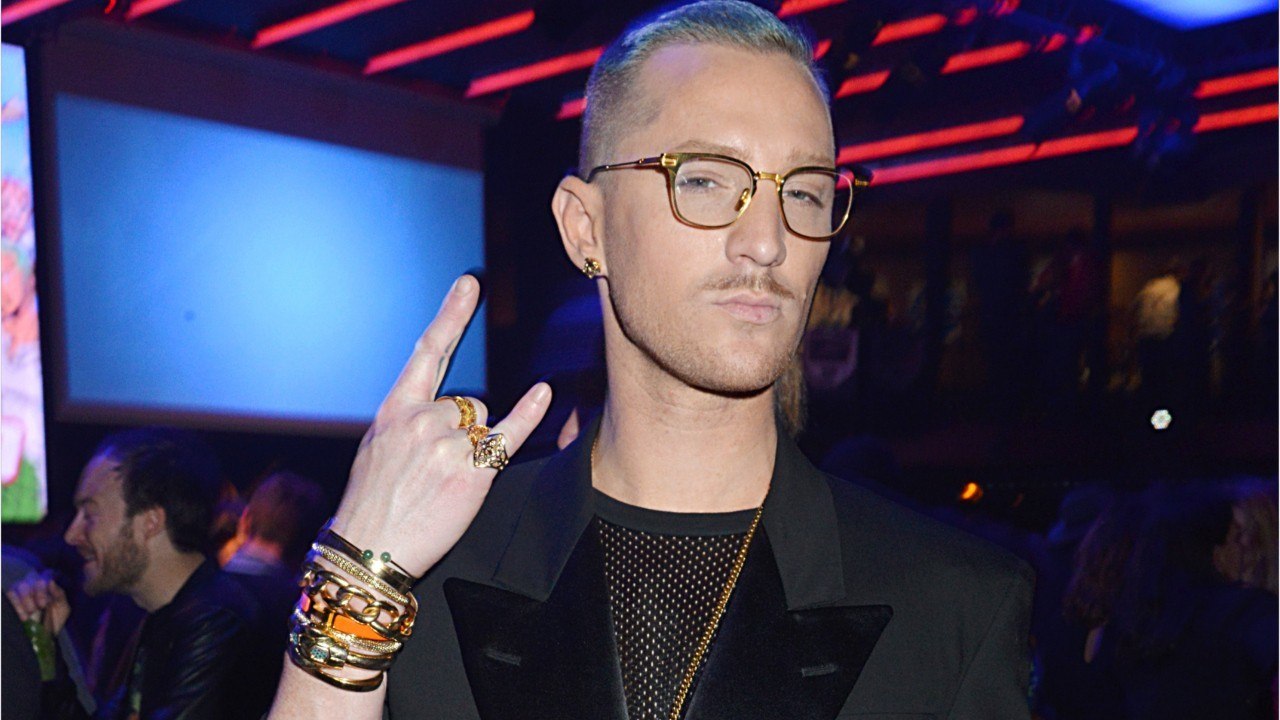 VOICI : Belle toute nue revient : que devient William Carnimolla, l'ancien animateur de l'émission ?