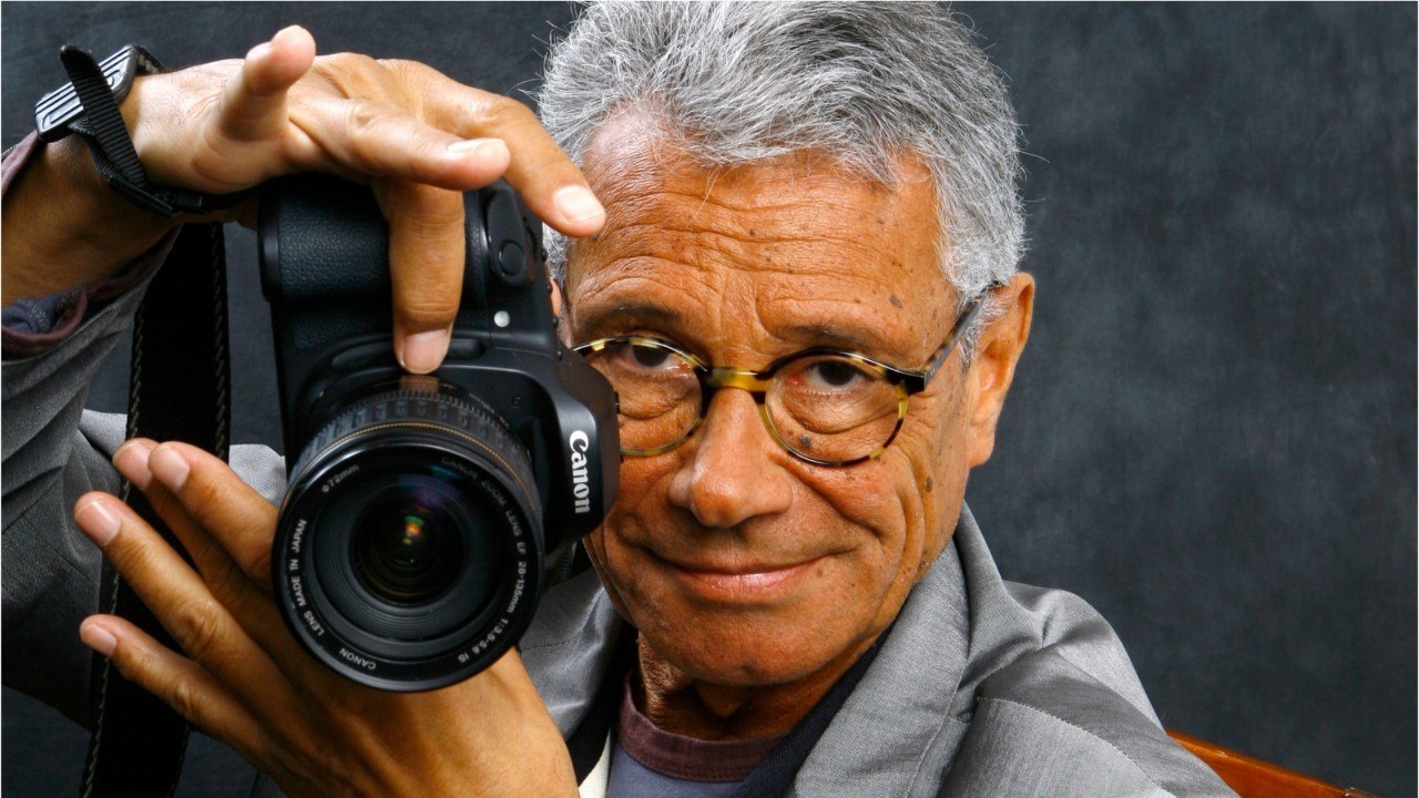 VOICI : "Et Jojo, à quoi pensait-il ?" : Jean-Marie Périer partage un cliché souvenir de Johnny Hallyday