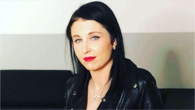 VOICI - PHOTO Amandine Pellissard méconnaissable : son nouveau look laisse les internautes sans voix