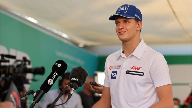VOICI : Mick Schumacher : son bouleversant hommage pour l'anniversaire de son père Michael Schumacher