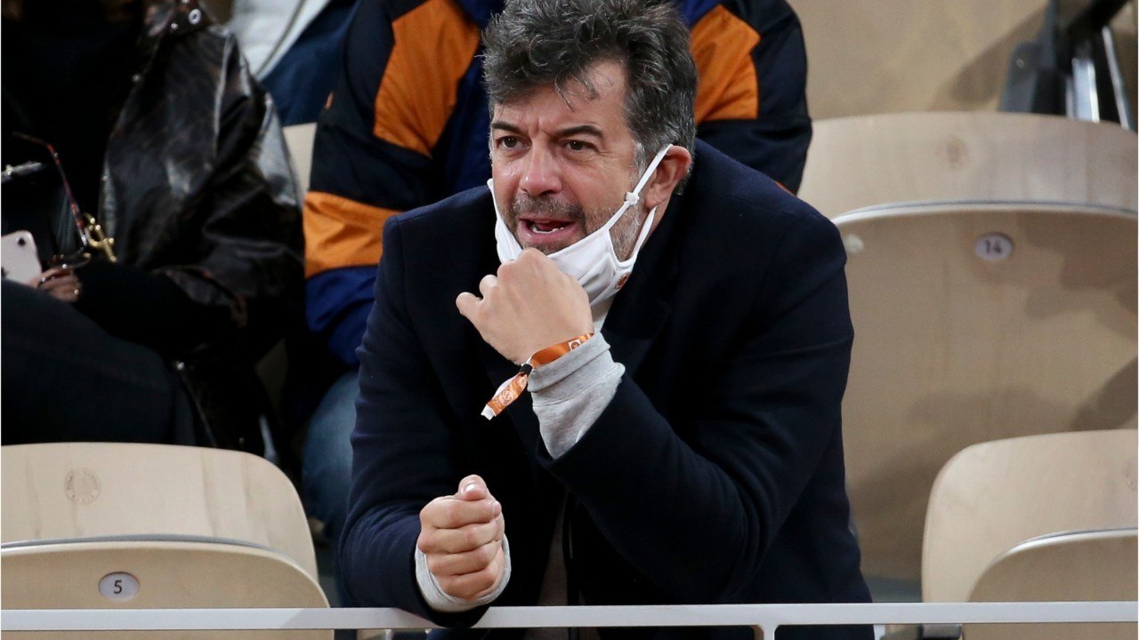 Voici - Stéphane Plaza évoque ses "idées noires" : ses confidences touchantes sur le décès de sa mère