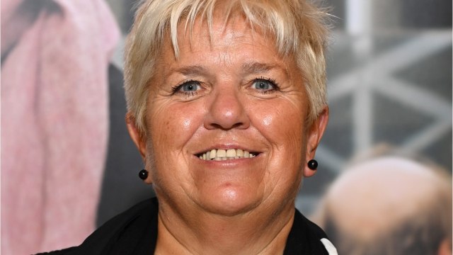 VOICI - Les Enfoirés 2022 : pourquoi Mimie Mathy n'est « pas sûre de participer aux prochains concerts ?