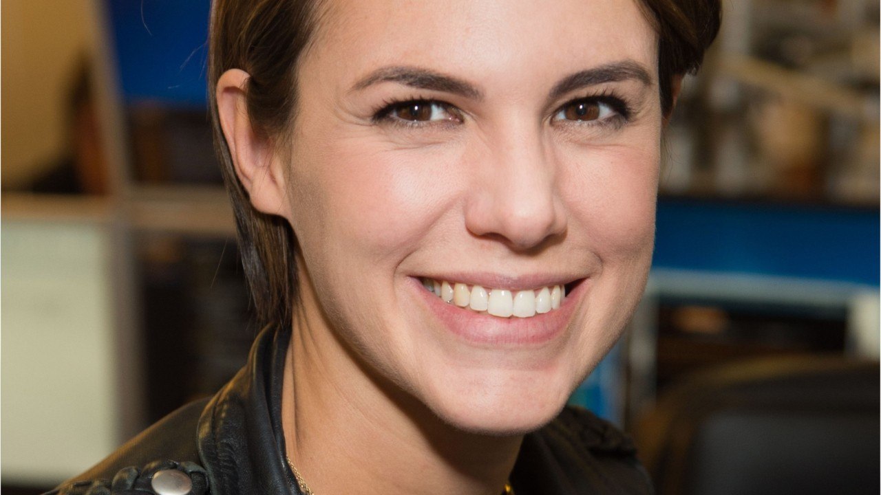 VOICI : Après la télévision, Emilie Besse se lance dans une nouvelle carrière... très surprenante ! (1)