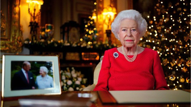 VOICI : Voeux de la reine Elizabeth II : ce nouvel affront à Harry et Meghan Markle