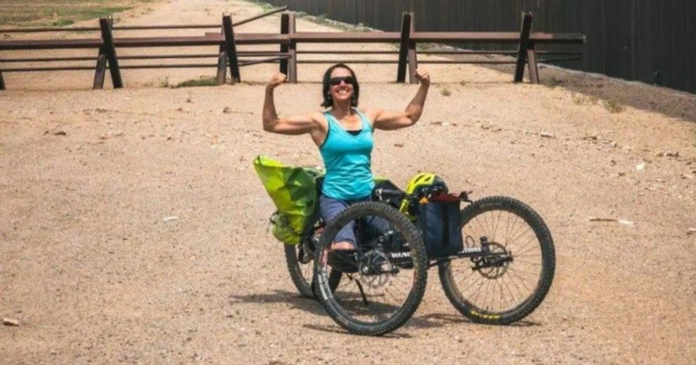 Paralysée des deux jambes, cette athlète a parcouru 4 400 km en montagne sur un vélo couché