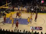Kobe and the Lakers run the Showtime fastbreak!