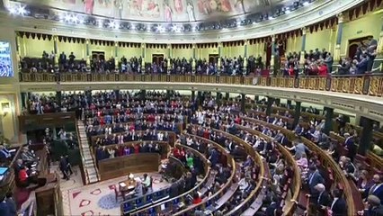 El PSOE sigue en cabeza en el CIS, PP y Vox suben, Podemos cae y Ciudadanos se desploma